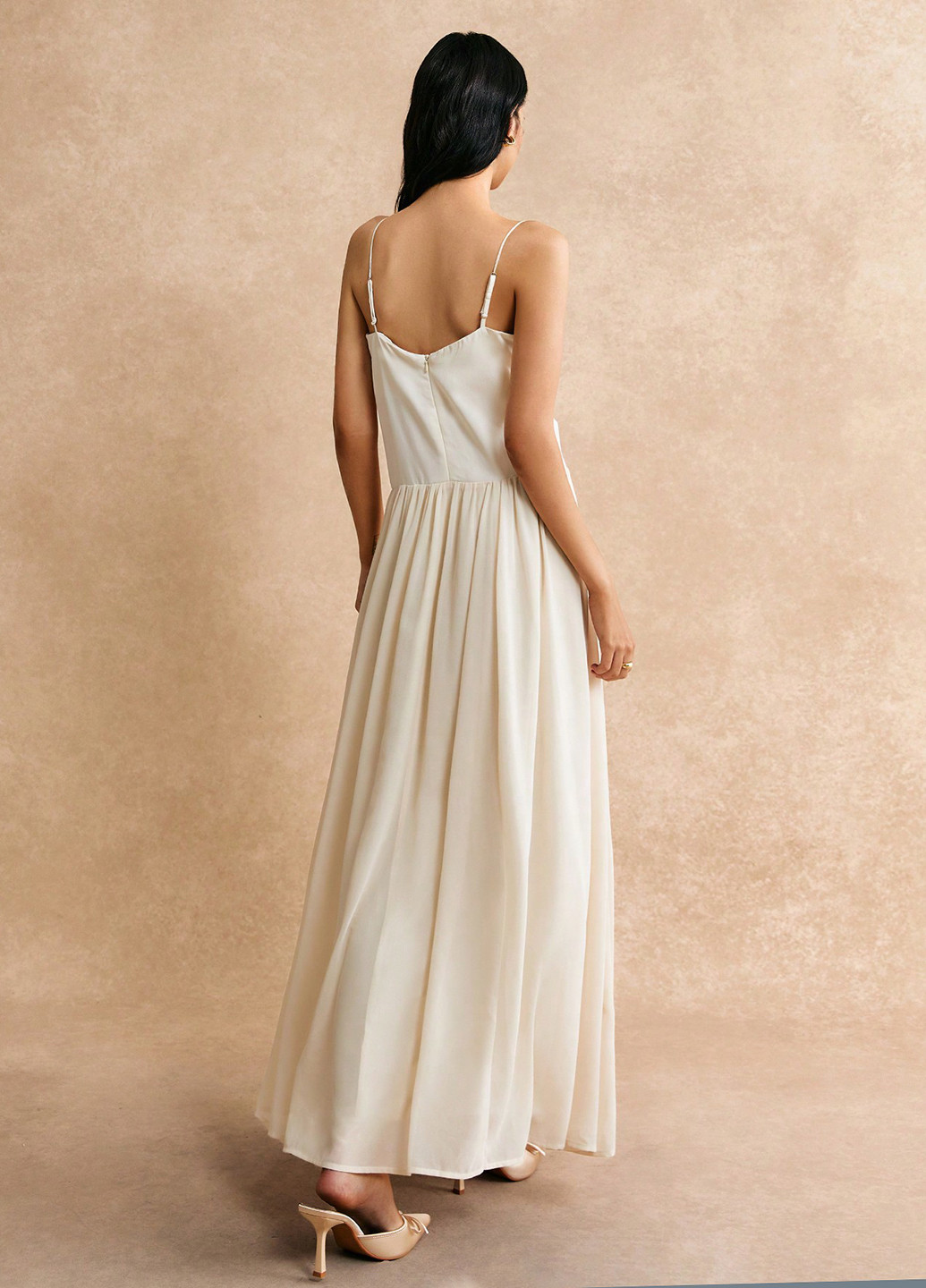 Кремовое праздничный, вечернее, кэжуал, деловое платье клеш, с открытой спиной, платье-майка, а-силуэт SHEIN колор блок