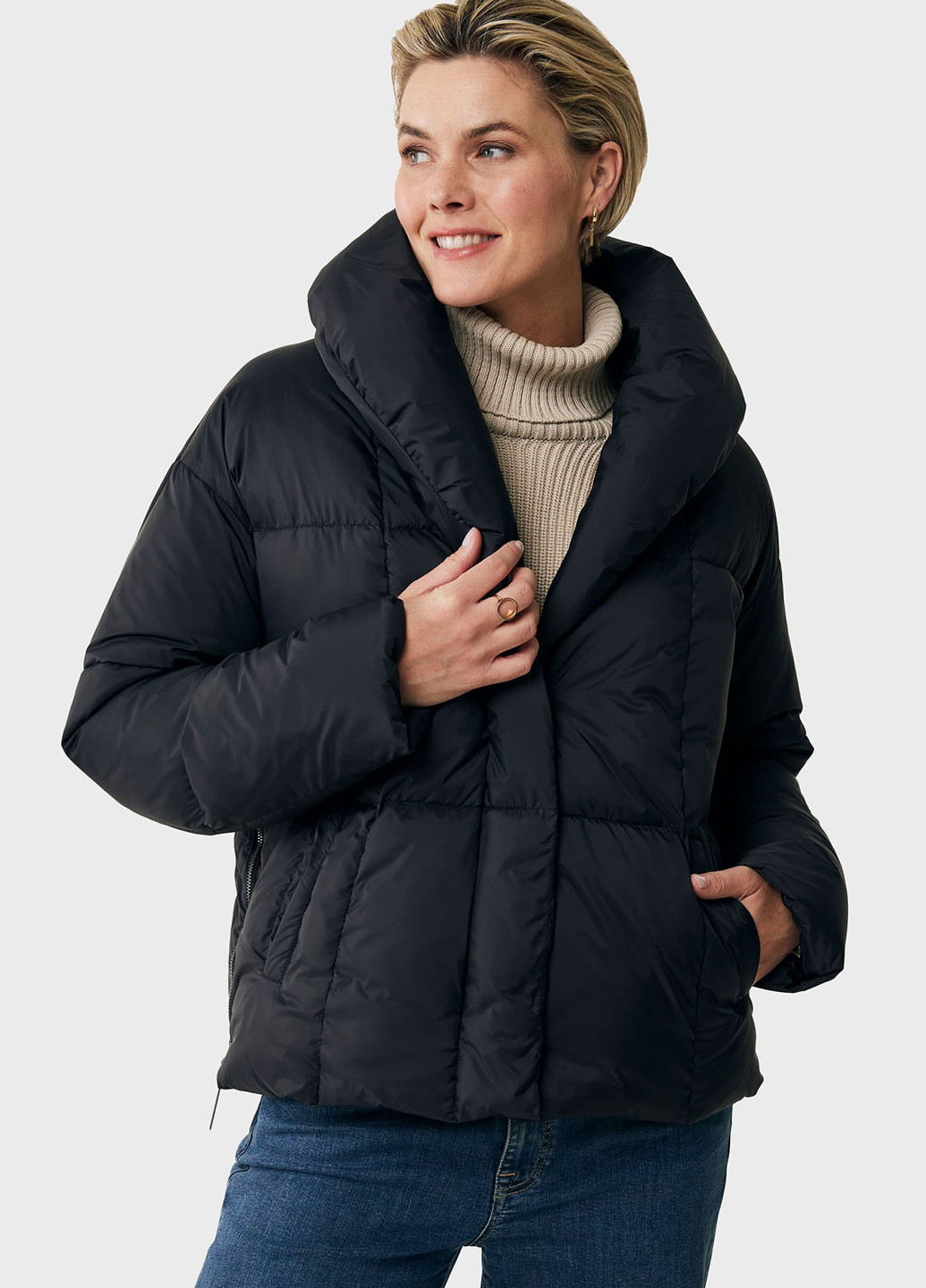 Чорна зимня куртка Mexx