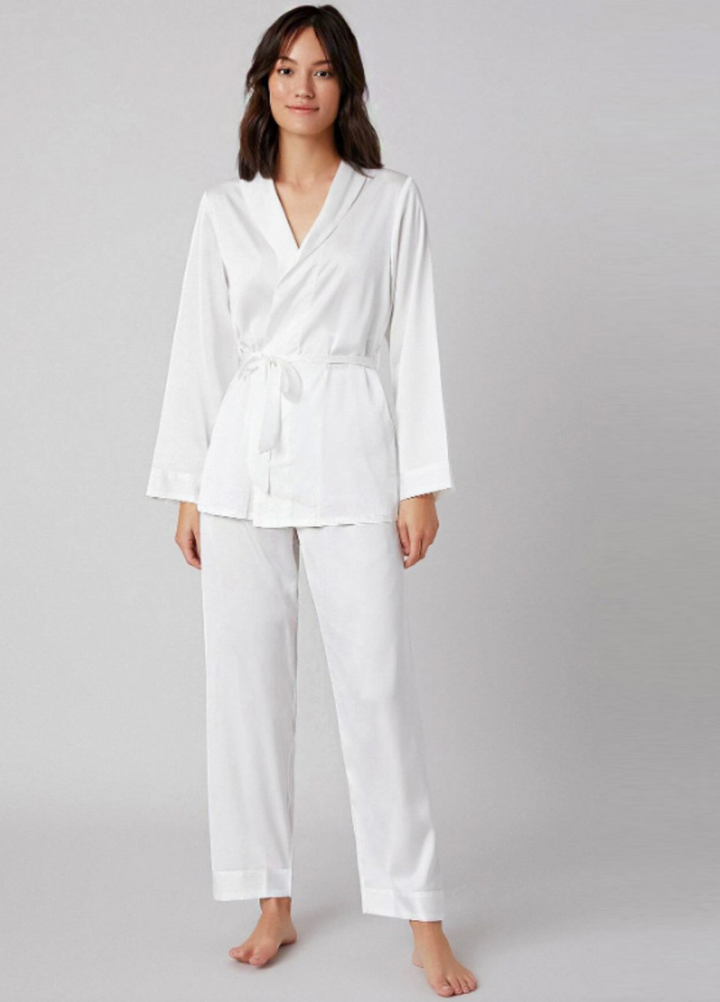 Белый демисезонный комплект (блуза, брюки) Ghazel