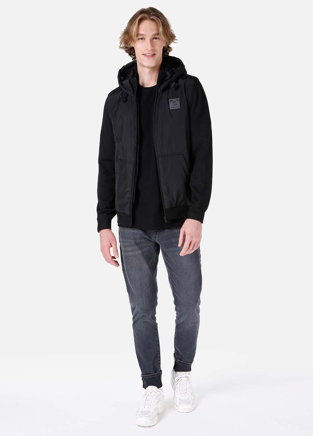 Чорна демісезонна куртка Colin's