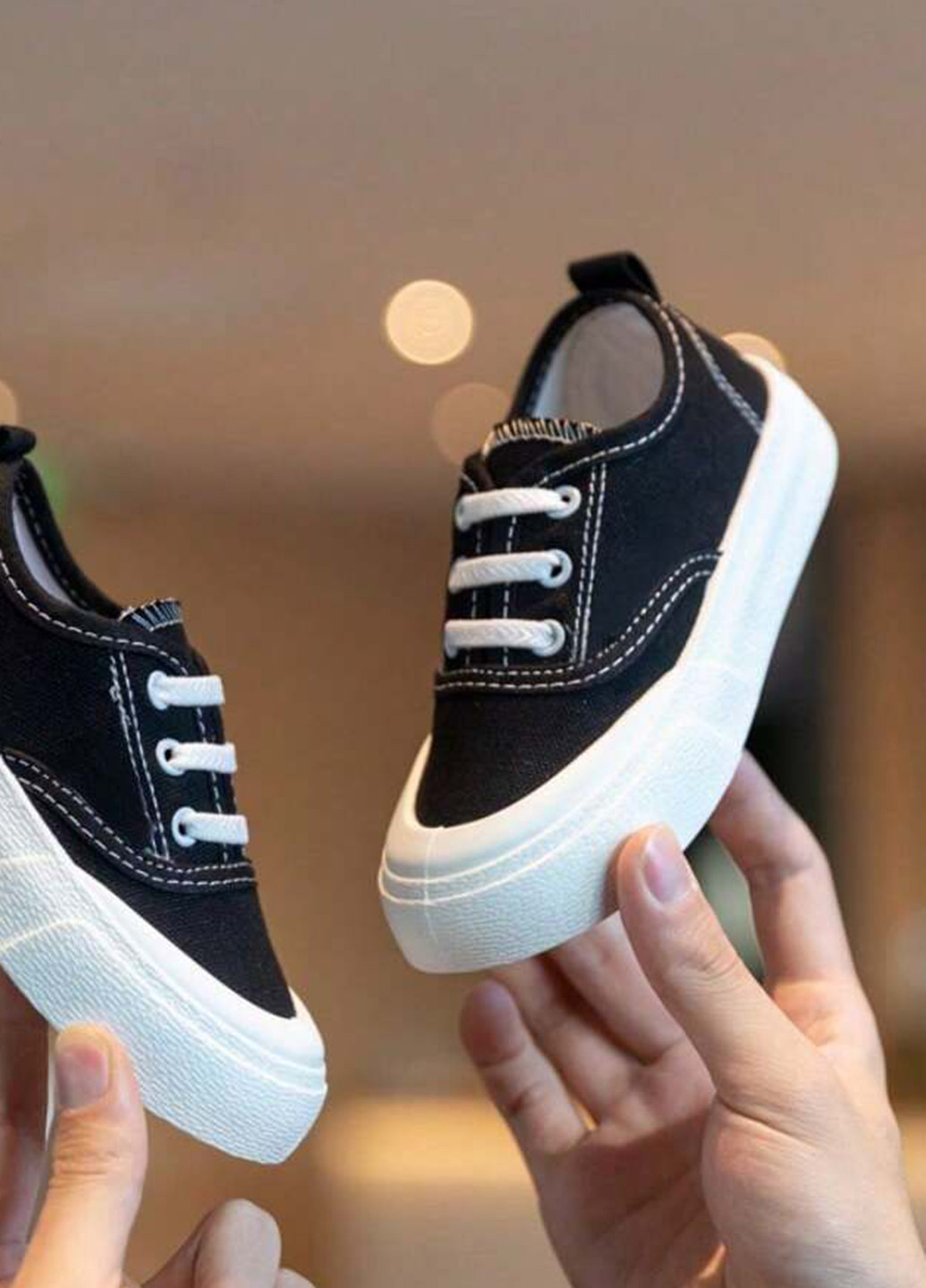 Черно-белые кеды SHEIN