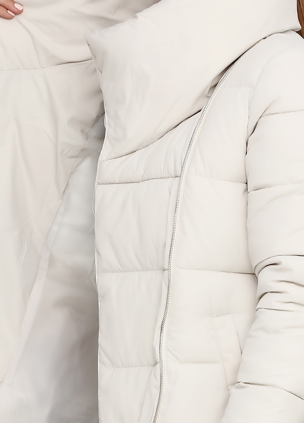 Молочная зимняя куртка Miaojie