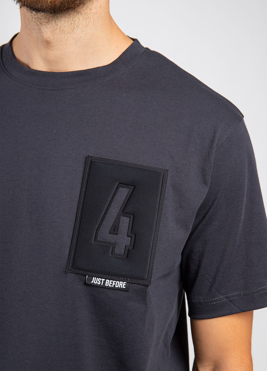 Чорна футболка J.B4 (Just Before)