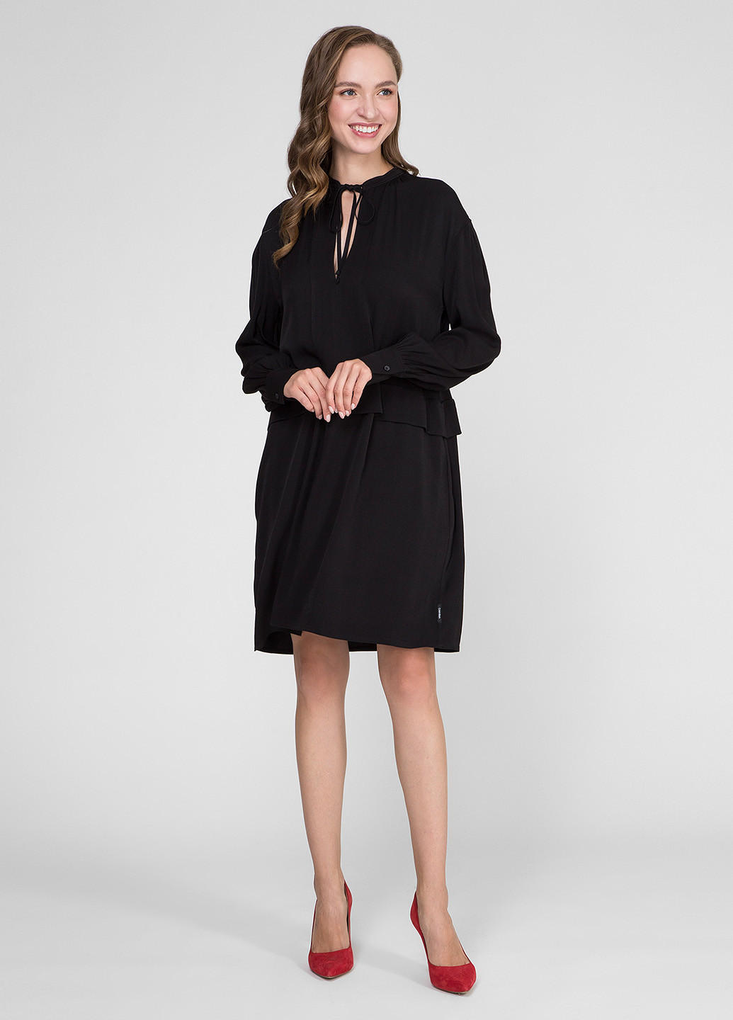 Черное кэжуал платье а-силуэт Calvin Klein однотонное