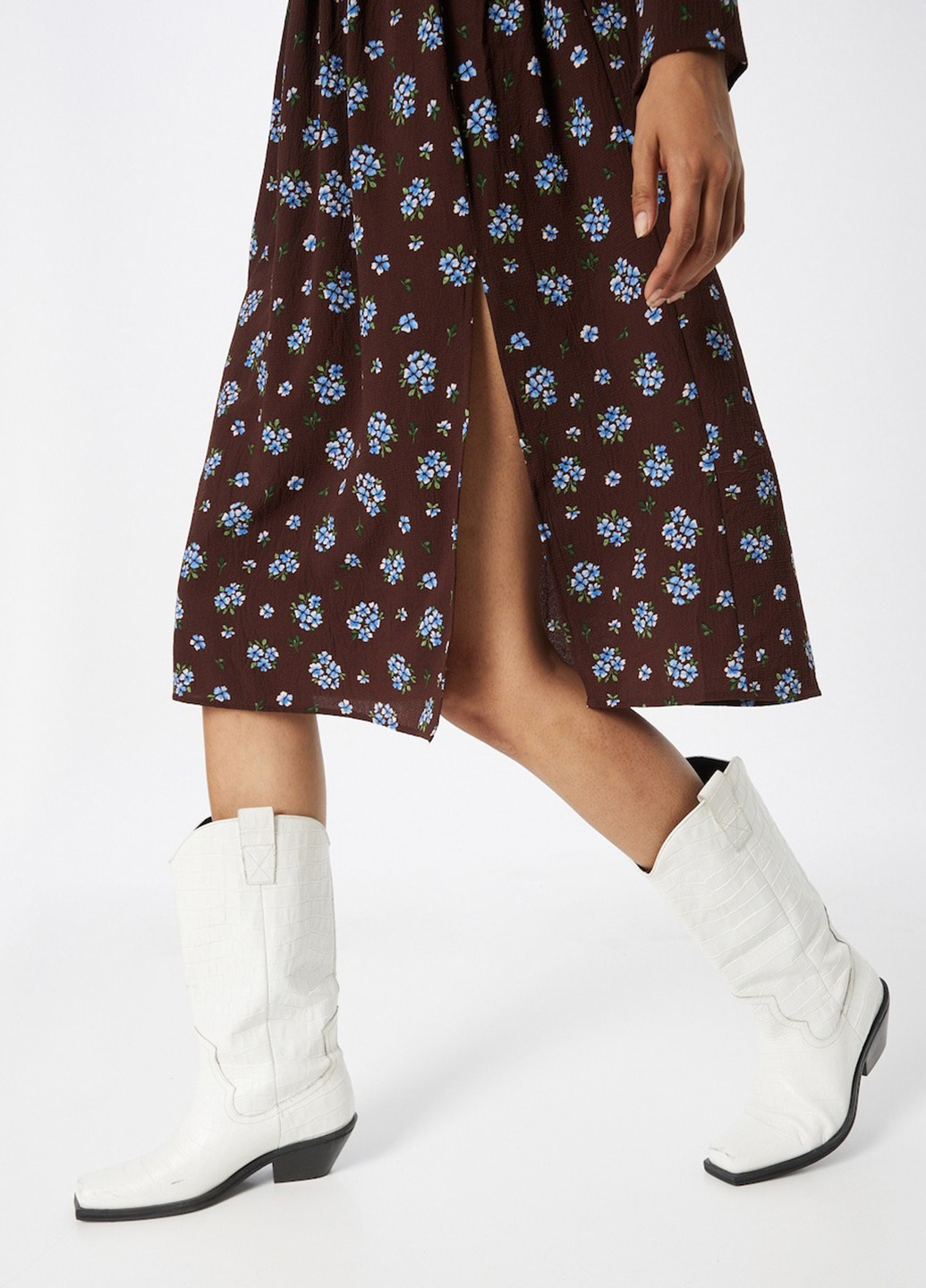 Коричнева кежуал сукня кльош Monki з квітковим принтом