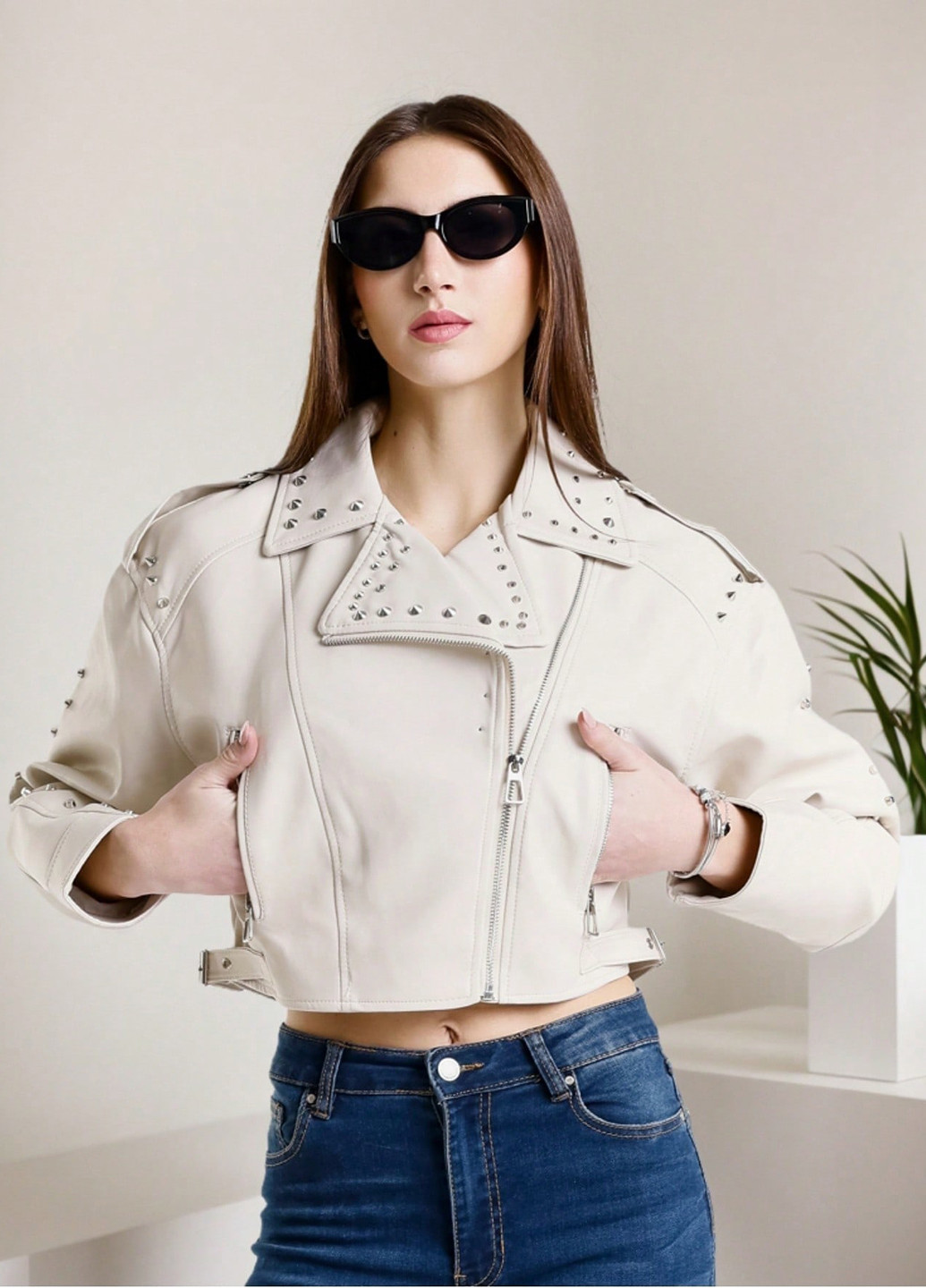 Біла демісезонна куртка косуха SHEIN