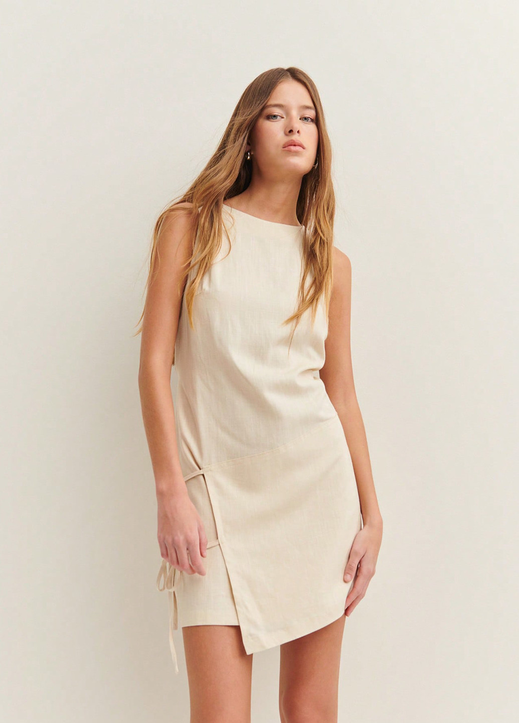 Кремовое кэжуал платье на запах SHEIN однотонное