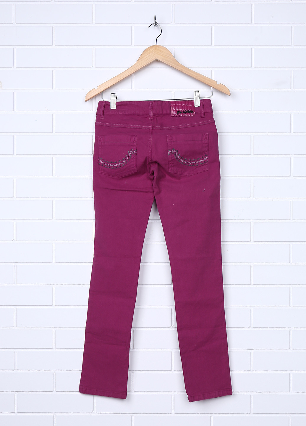Розовые джинсовые демисезонные со средней талией брюки Billabong