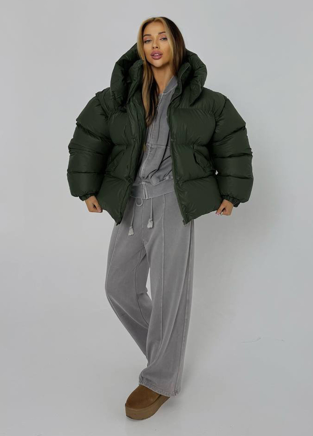 Темно-зеленая зимняя куртка куртка-трансформер No Brand