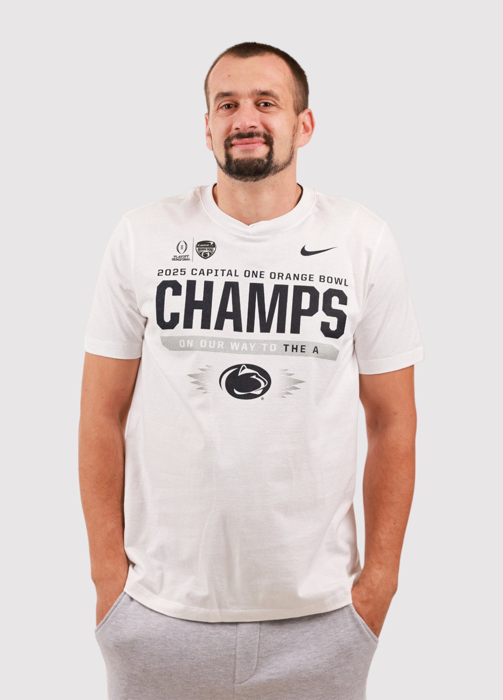 Белая футболка Nike