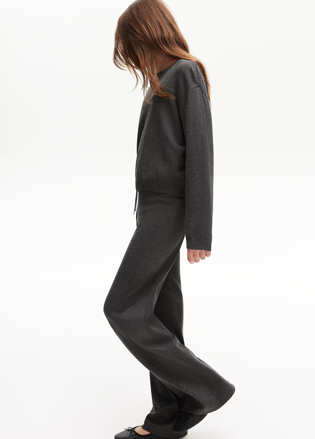 Темно-серый зимний костюм (джемпер, брюки) брючный H&M