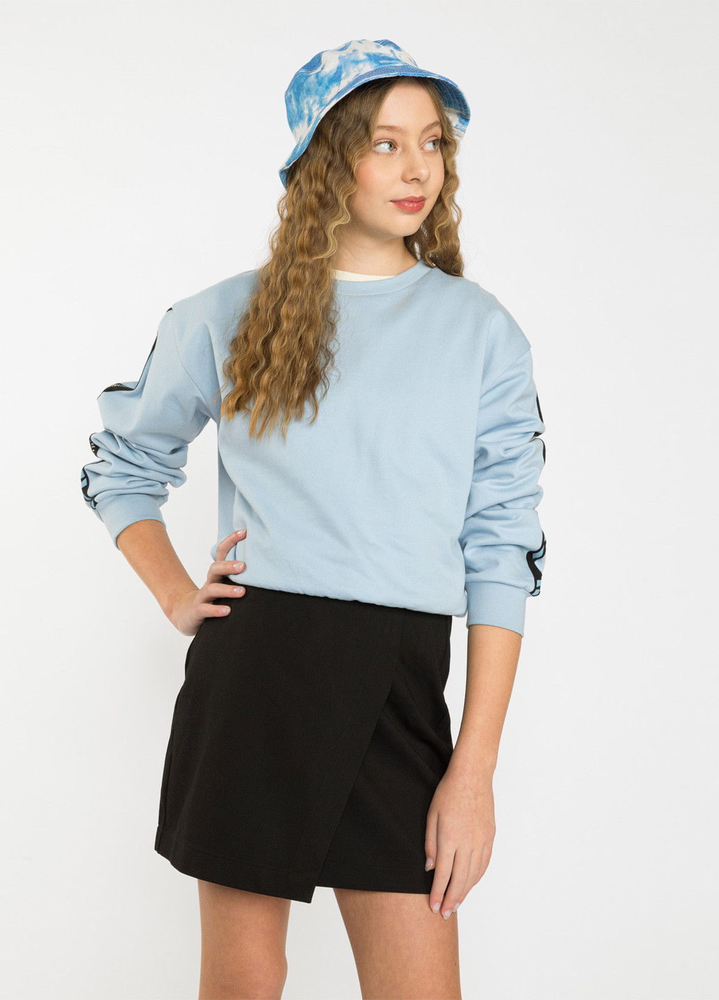 Reporter Young свитшот надпись голубой кэжуал хлопок, трикотаж