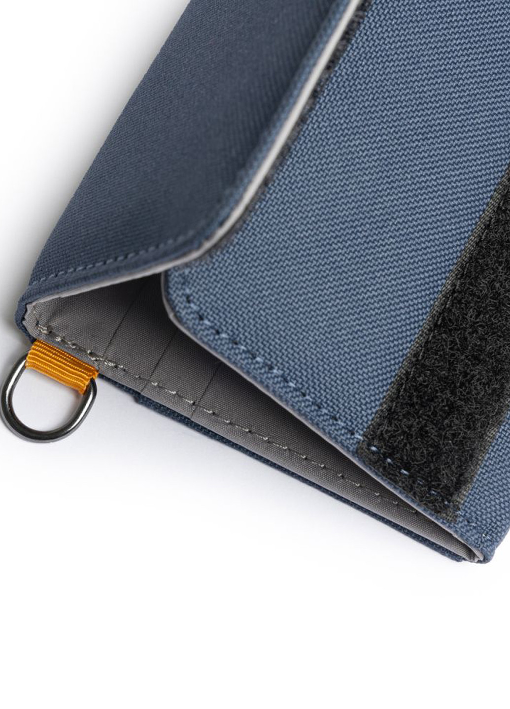 Кошелек Pacsafe RFIDsafe trifold wallet (328439563)