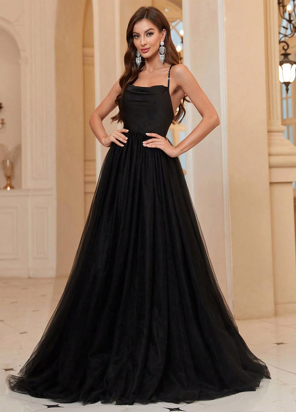 Чорна святковий, вечірня сукня з відкритою спиною, з пишною спідницею SHEIN однотонна