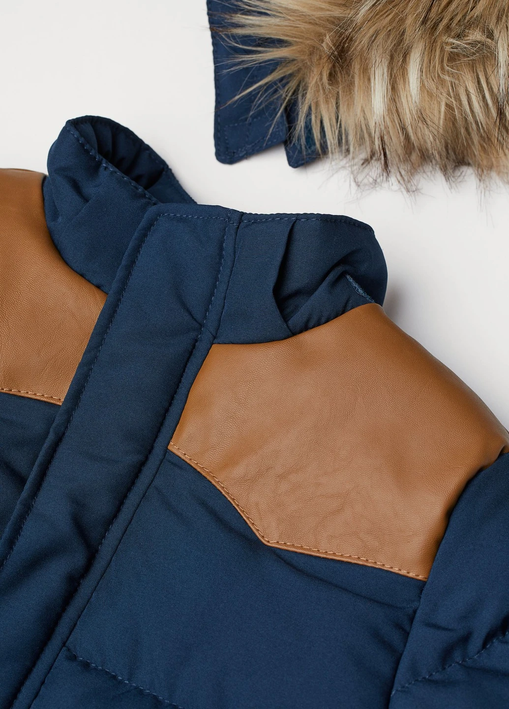 Темно-синяя зимняя утепленная куртка с капюшоном H&M