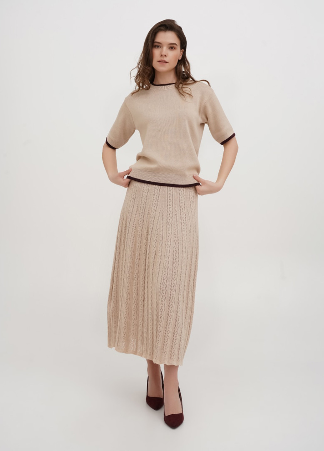 Бежевий демісезонний светр джемпер ESSME