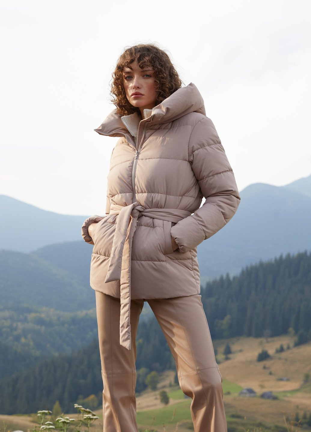 Бежевая зимняя куртка Gepur