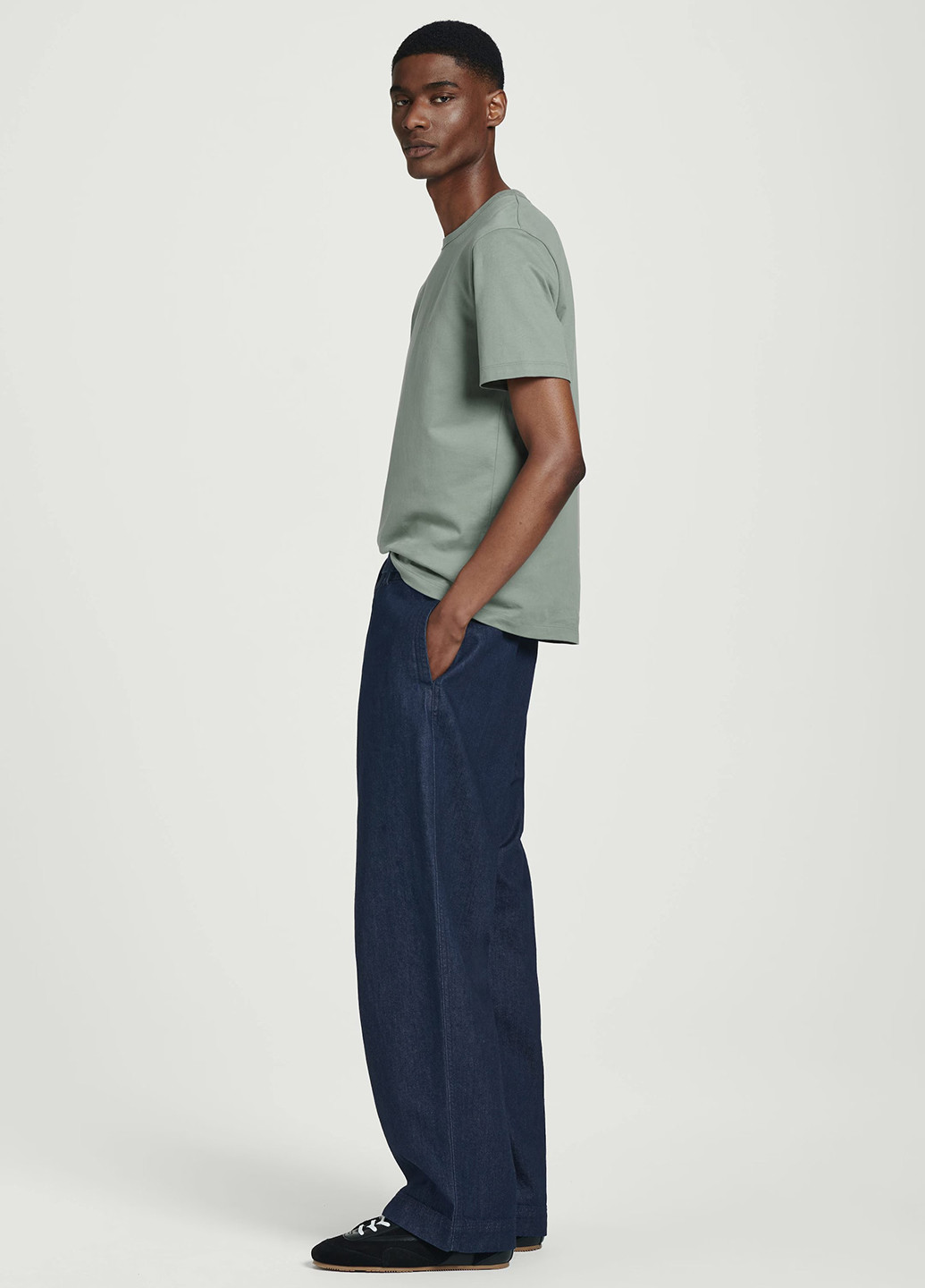 М'ятна футболка Cos