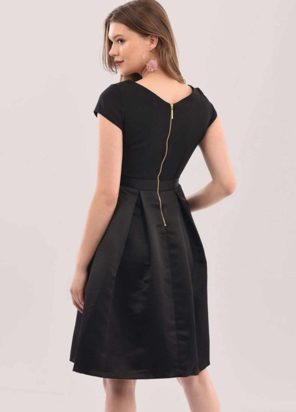 Черное кэжуал платье клеш Closet однотонное