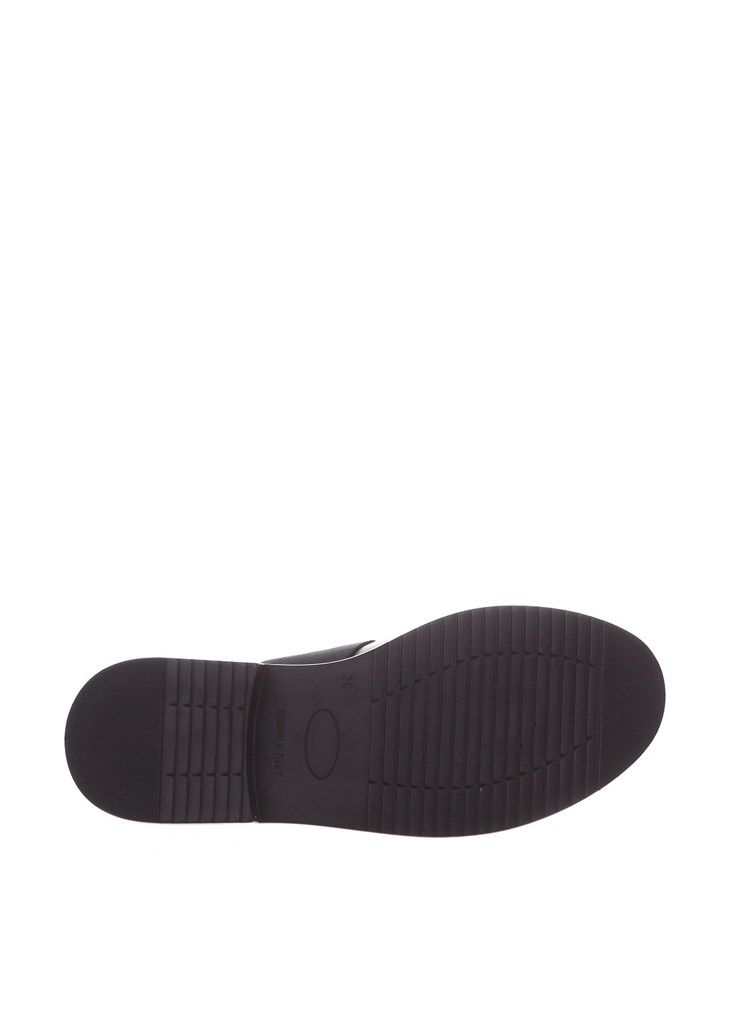Туфлі Tucino однотонні чорні кежуали