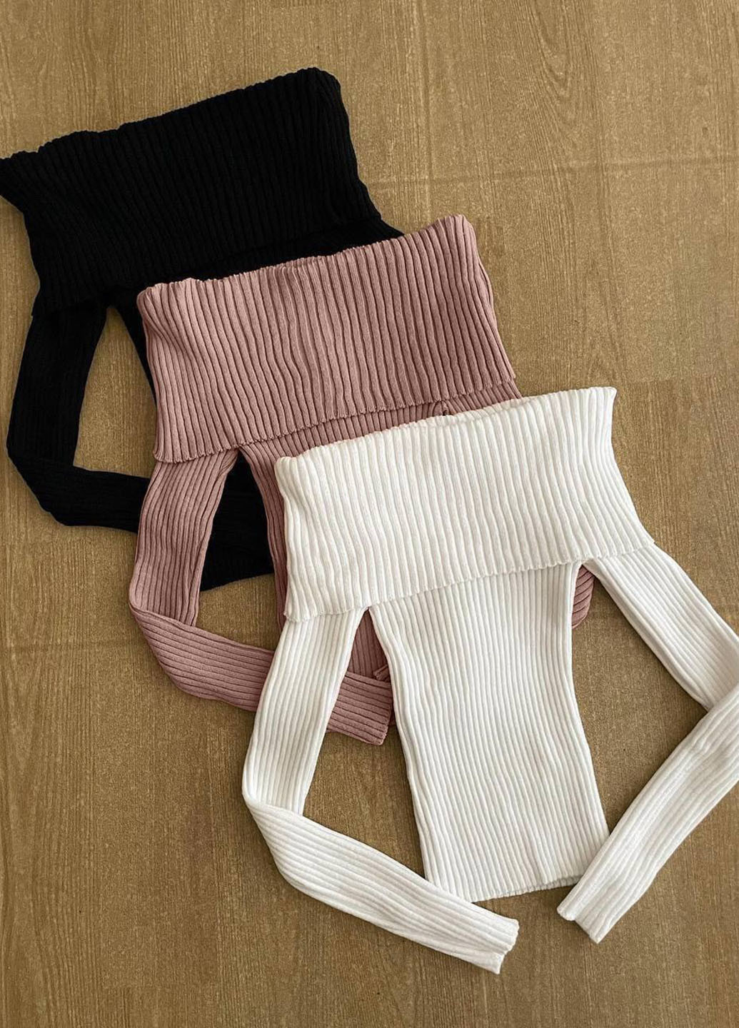 Чорний демісезонний светр No Brand