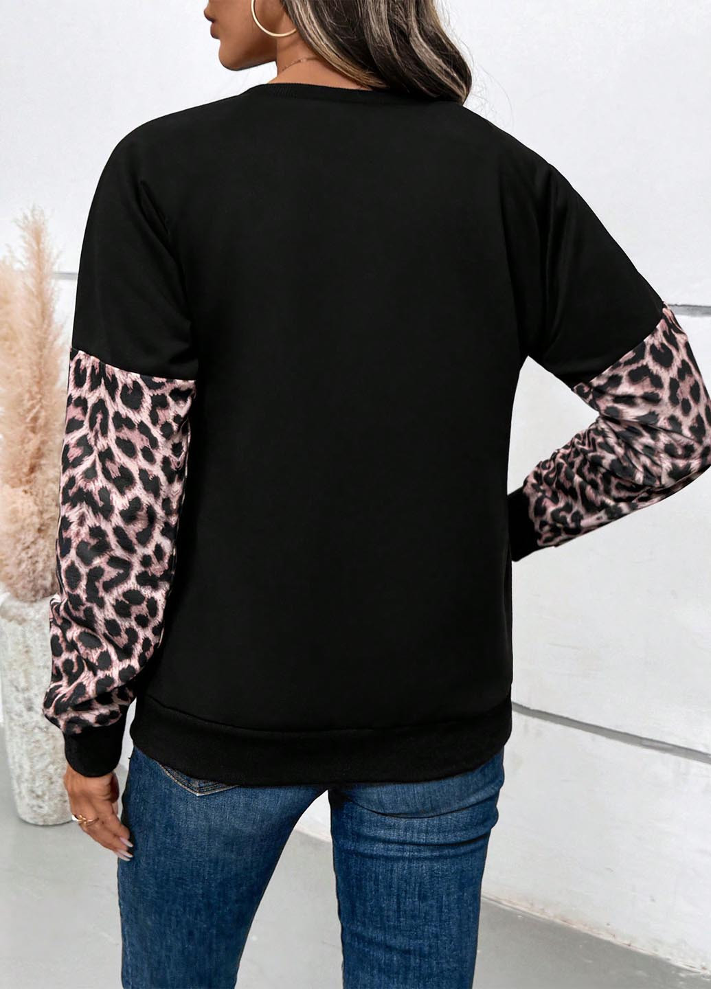 Чорний світшот SHEIN леопардовий без декору (346914898)