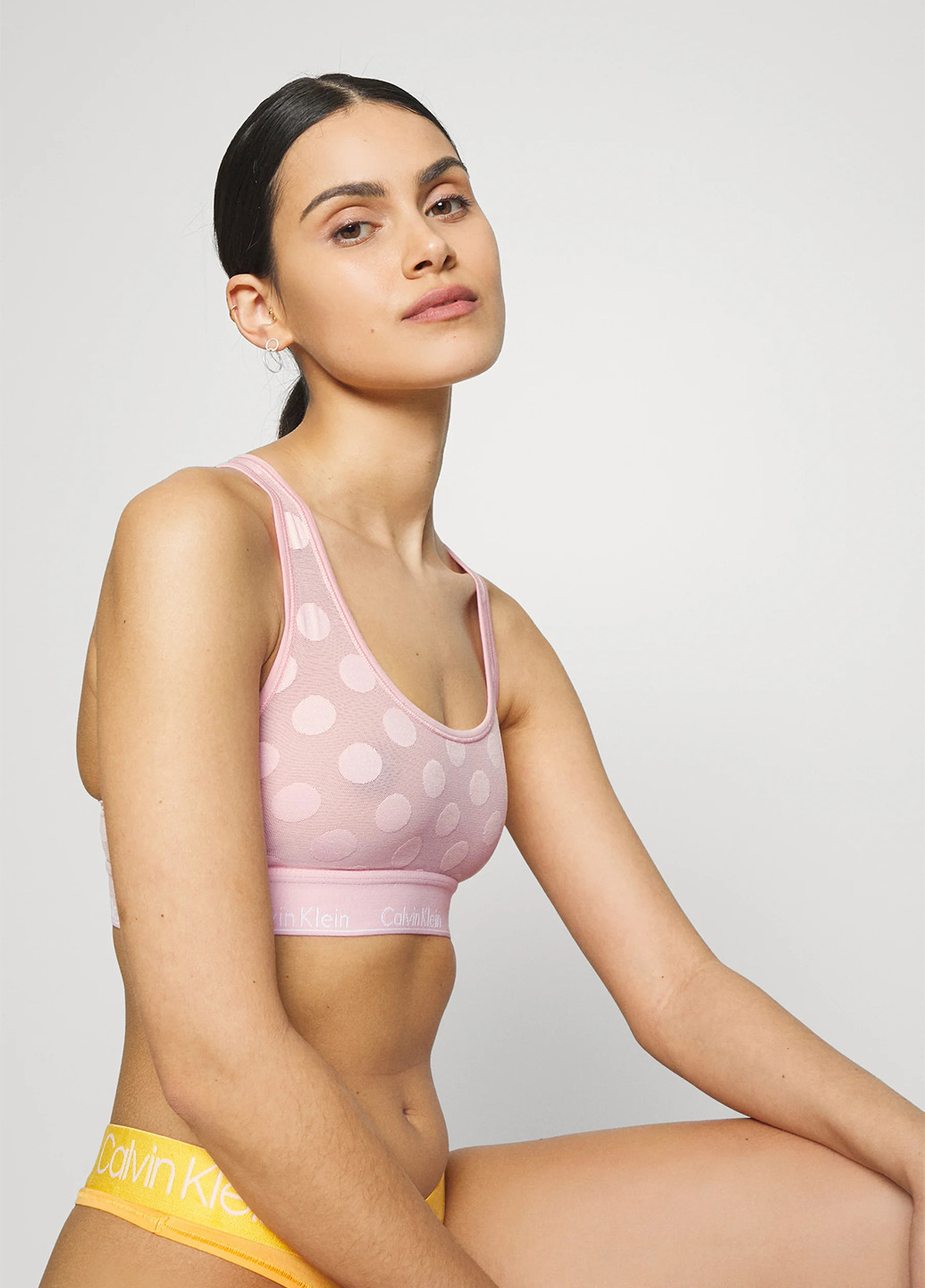 Светло-розовый топ бюстгальтер Calvin Klein без косточек нейлон