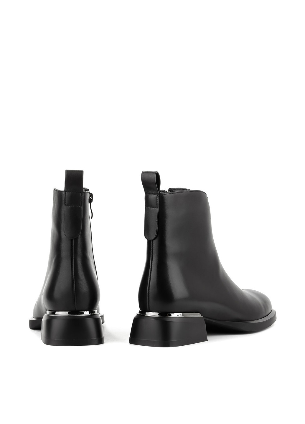 Осенние ботинки челси Le'BERDES без декора