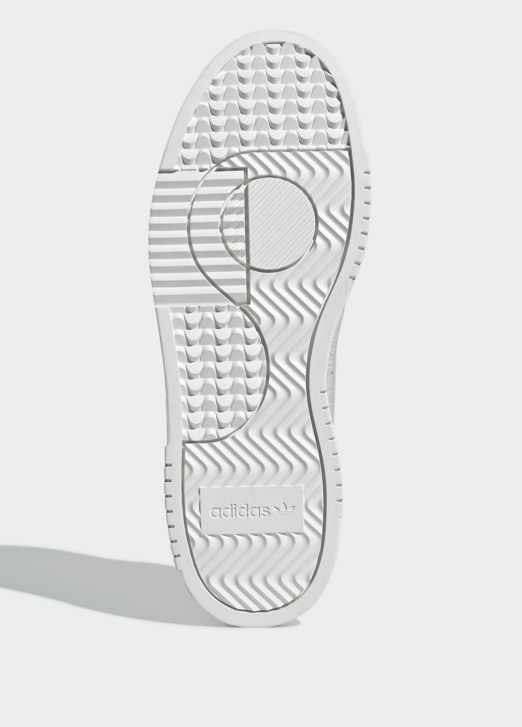 Светло-серые всесезонные кроссовки adidas Supercourt