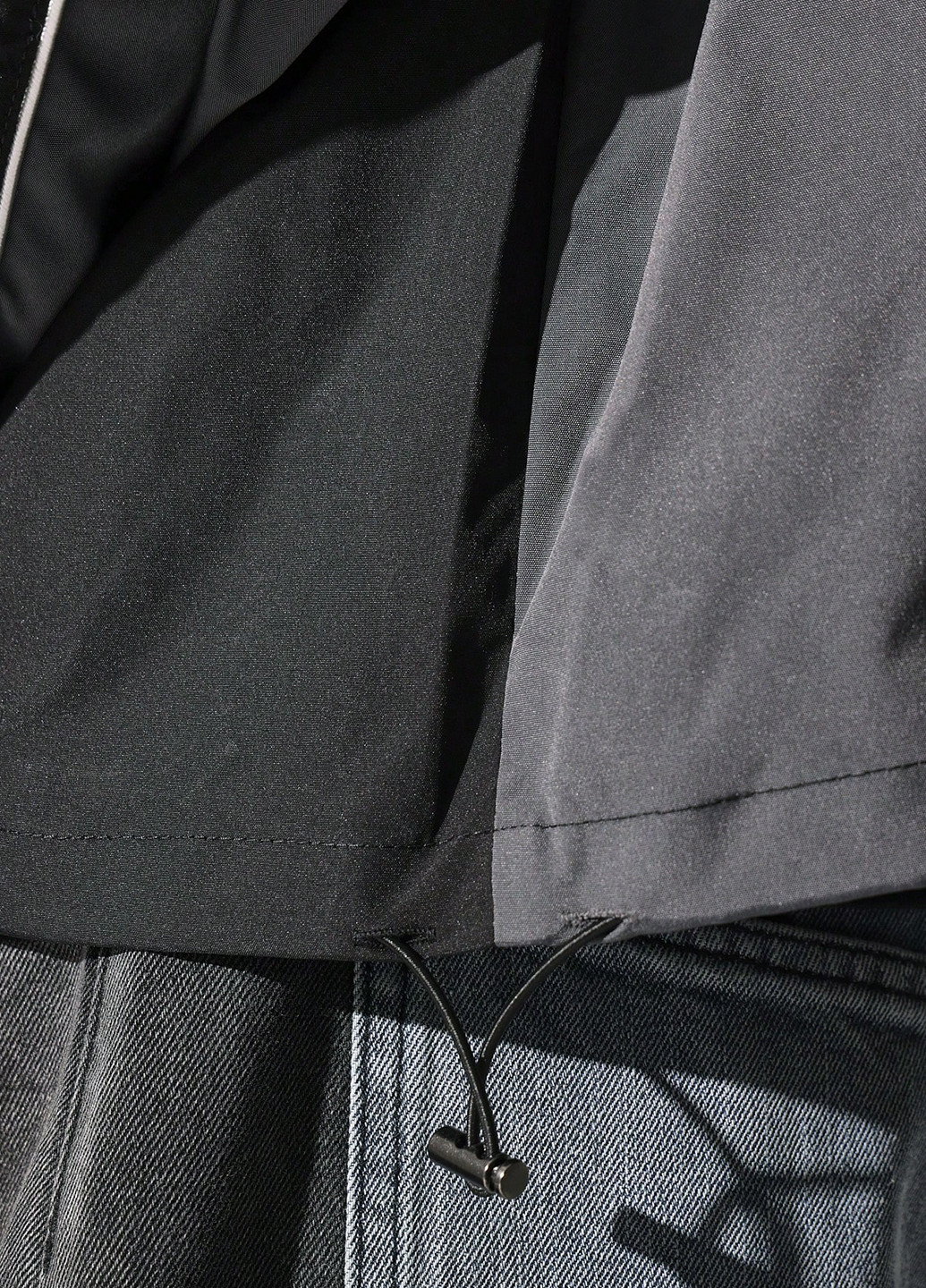 Чорна демісезонна вітровка SHEIN