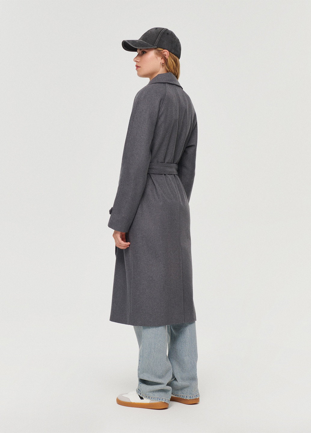 Серое демисезонное Пальто двубортное House