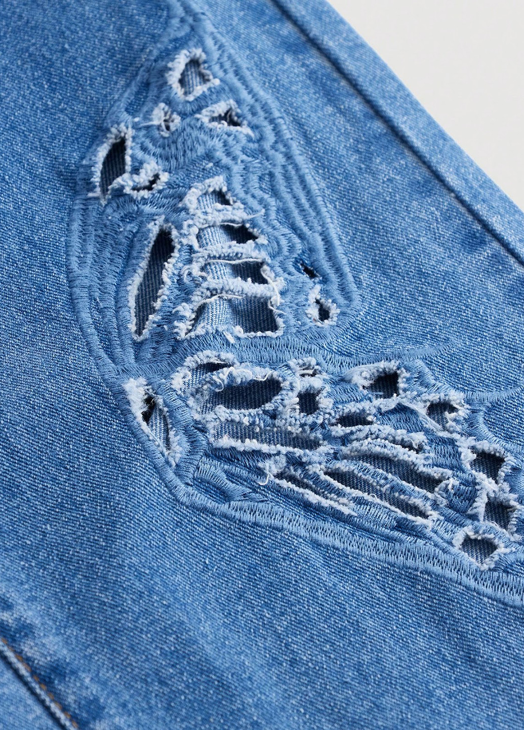 Голубые демисезонные клеш джинсы SHEIN