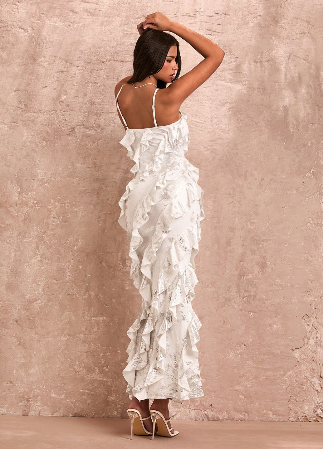 Белое кэжуал платье силуэтная, с открытой спиной SHEIN однотонное