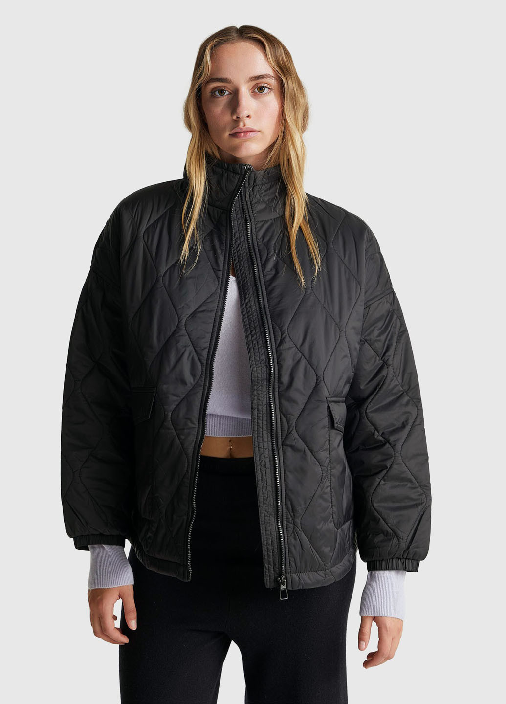 Чорна демісезонна куртка куртка-лайнер United Colors of Benetton