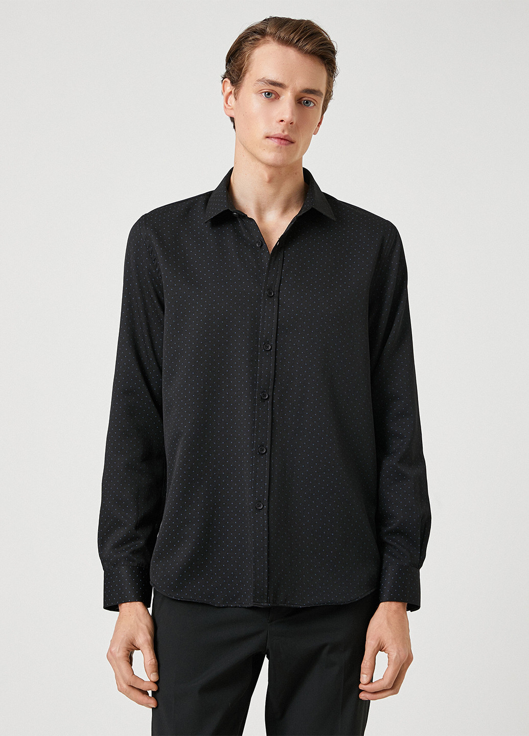Черная кэжуал рубашка в горошек KOTON