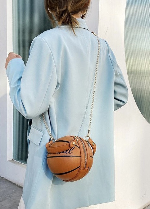 Женская классическая круглая сумка баскетбольный мяч на цепочке коричневая NoName (251204065)