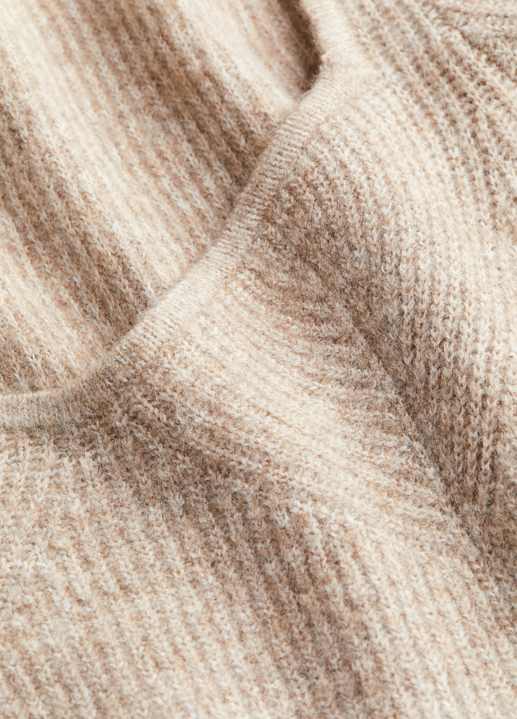 Бежевое кэжуал платье платье-свитер H&M меланжевое