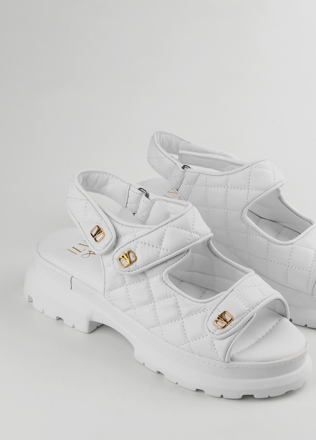 Белые босоножки Ilvi на липучке