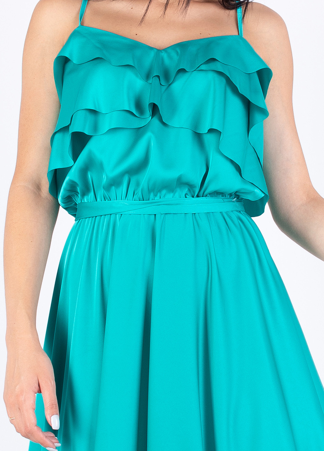 Зеленое вечернее платье с открытыми плечами Seam однотонное
