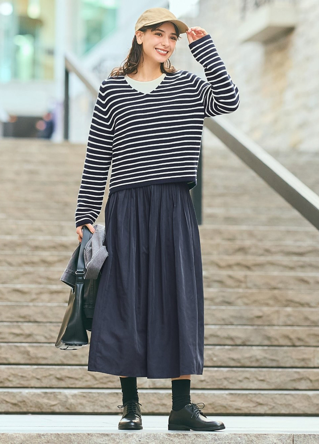 Темно-синій демісезонний пуловер пуловер Uniqlo