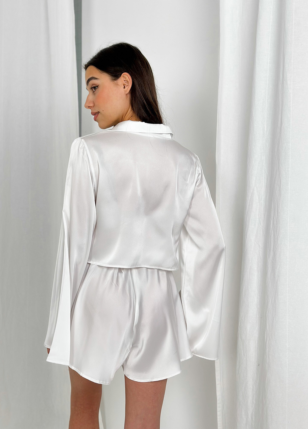 Белоснежная всесезон пижама (рубашка, шорты) рубашка + шорты Kari Shop Atelier