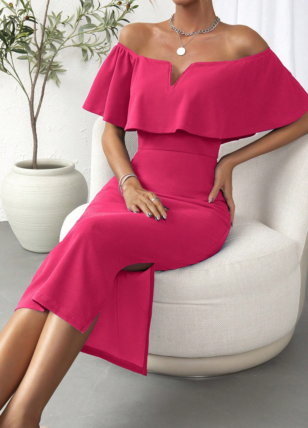 Фуксиновое (цвета Фуксия) кэжуал платье с открытыми плечами, футляр SHEIN однотонное