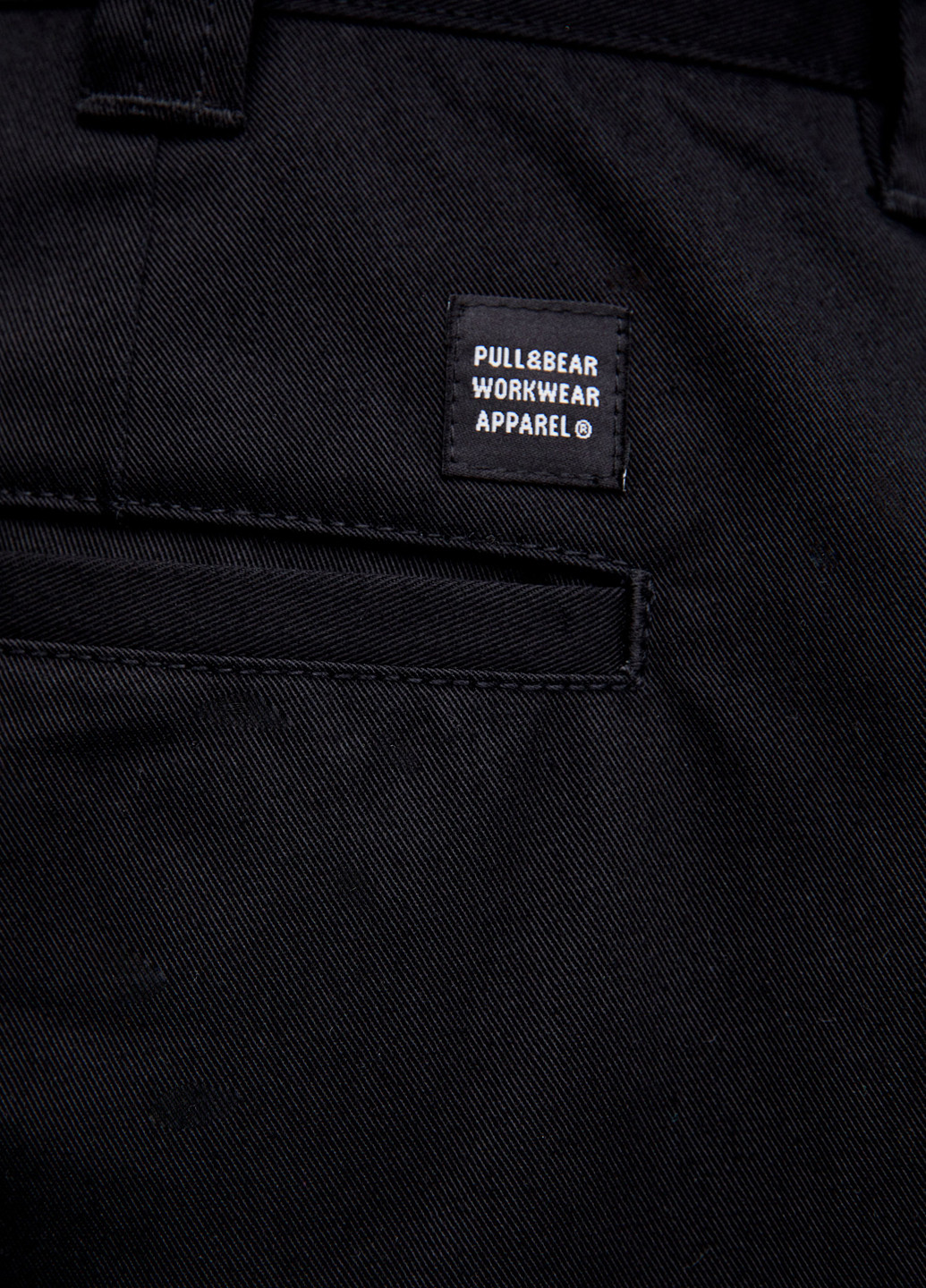 Черные кэжуал демисезонные чиносы брюки Pull & Bear