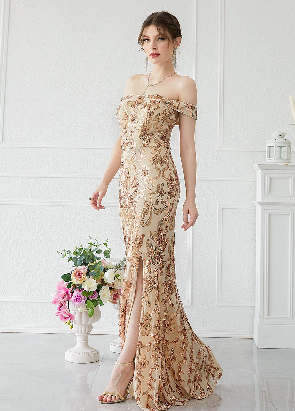 Бежева вечірня сукня годе, з відкритими плечима, з відкритою спиною SHEIN з квітковим принтом