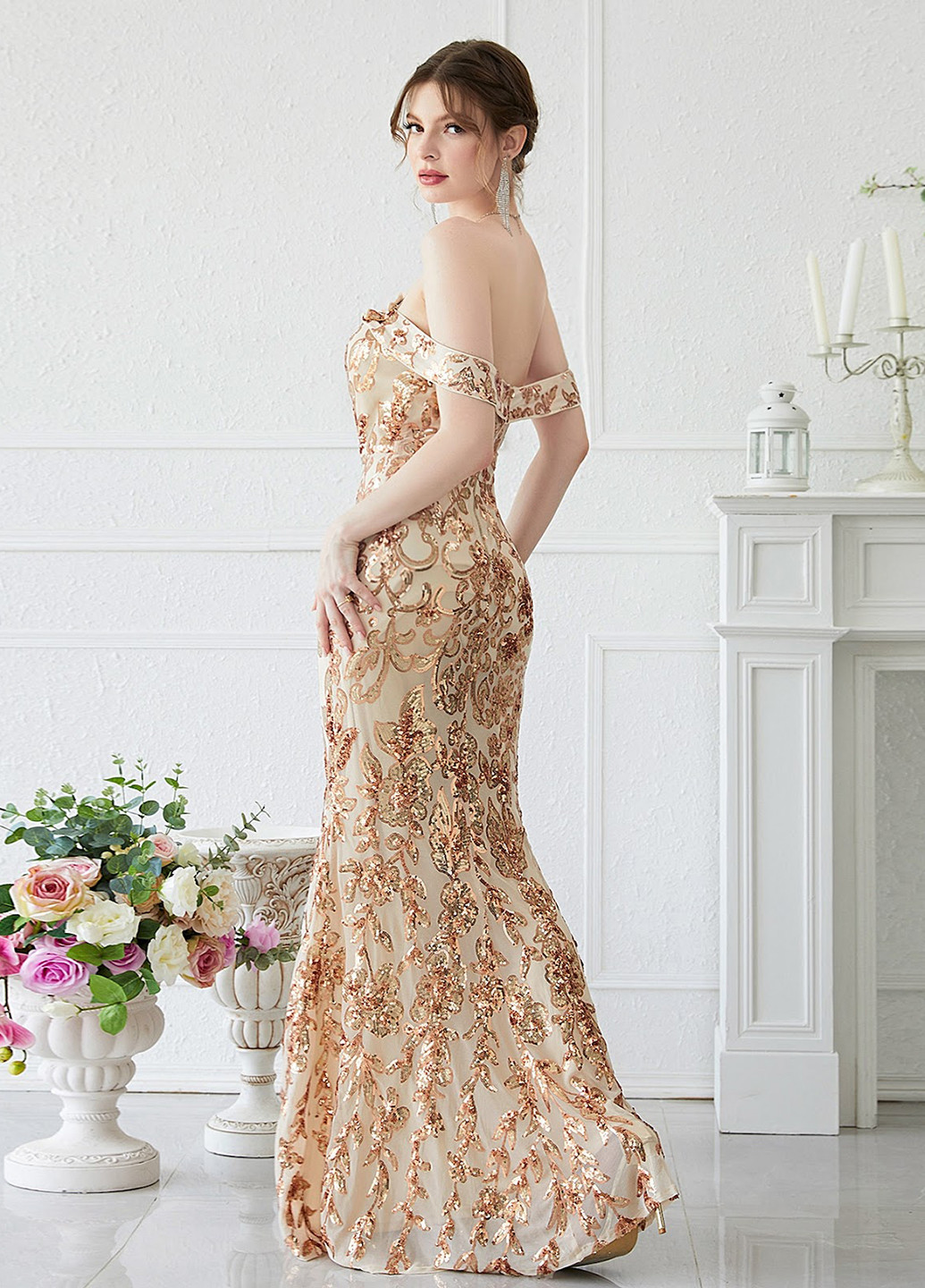 Бежева вечірня сукня годе, з відкритими плечима, з відкритою спиною SHEIN з квітковим принтом