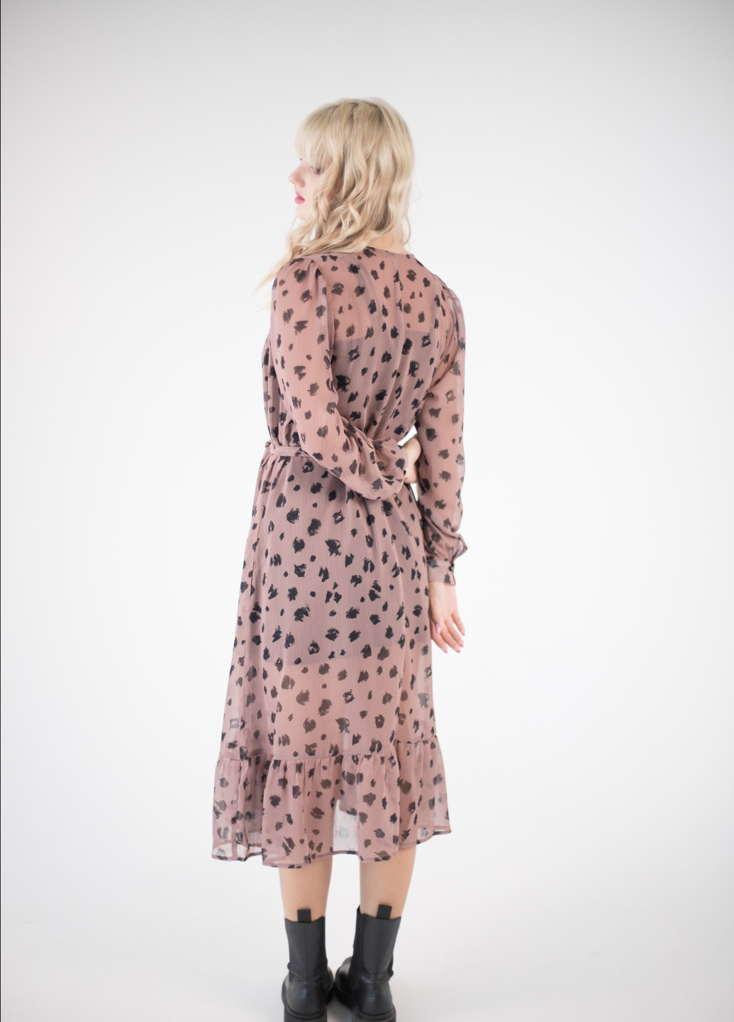 Бежевое кэжуал платье из штапеля колокол BeART с животным (анималистичным) принтом