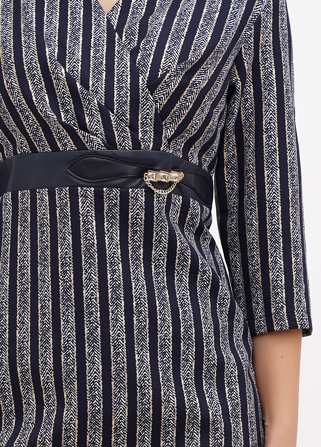 Темно-синее кэжуал платье футляр Sassofono с абстрактным узором