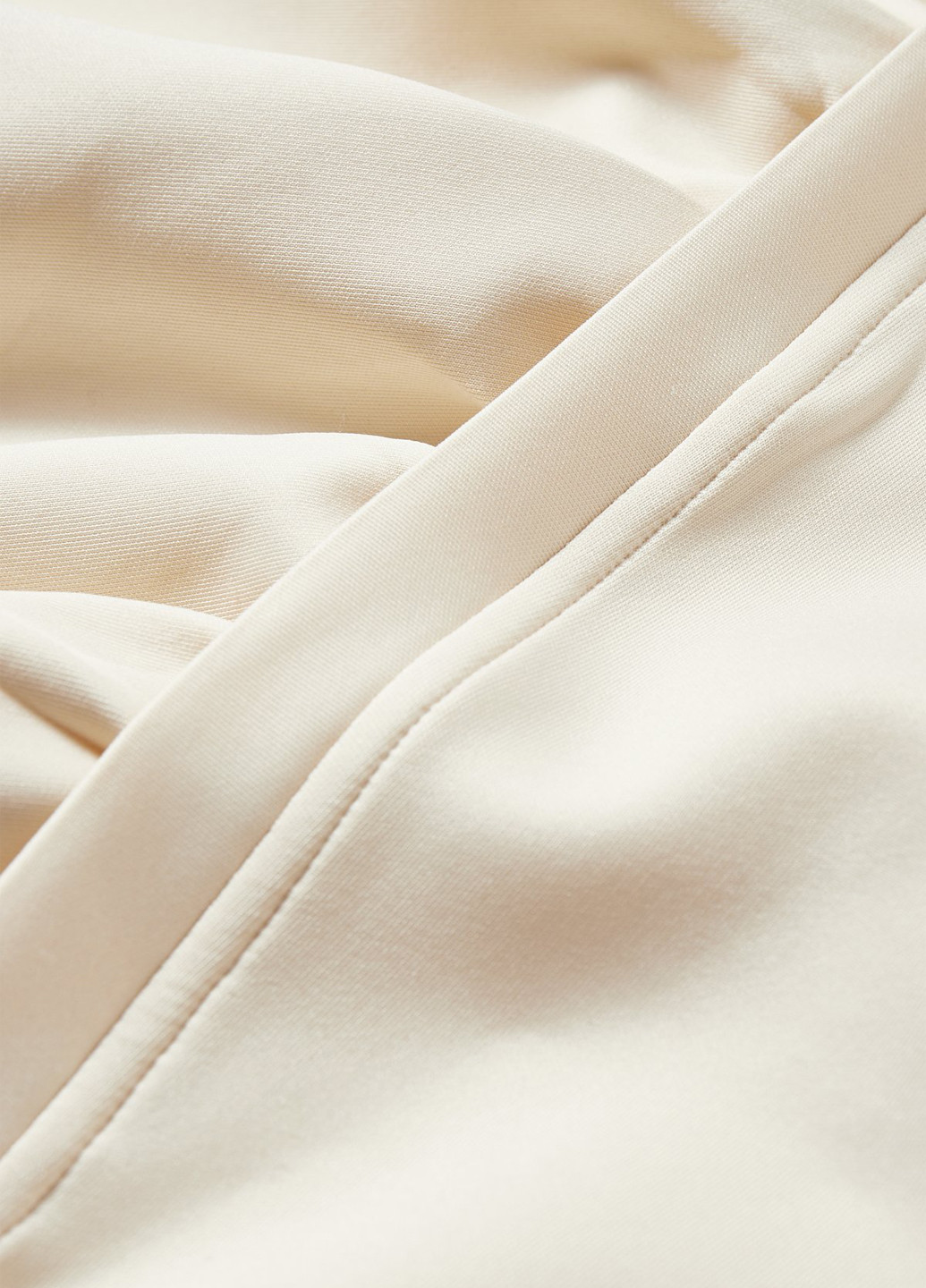 Молочный свитшот C&A однотонный без декора (353086724)