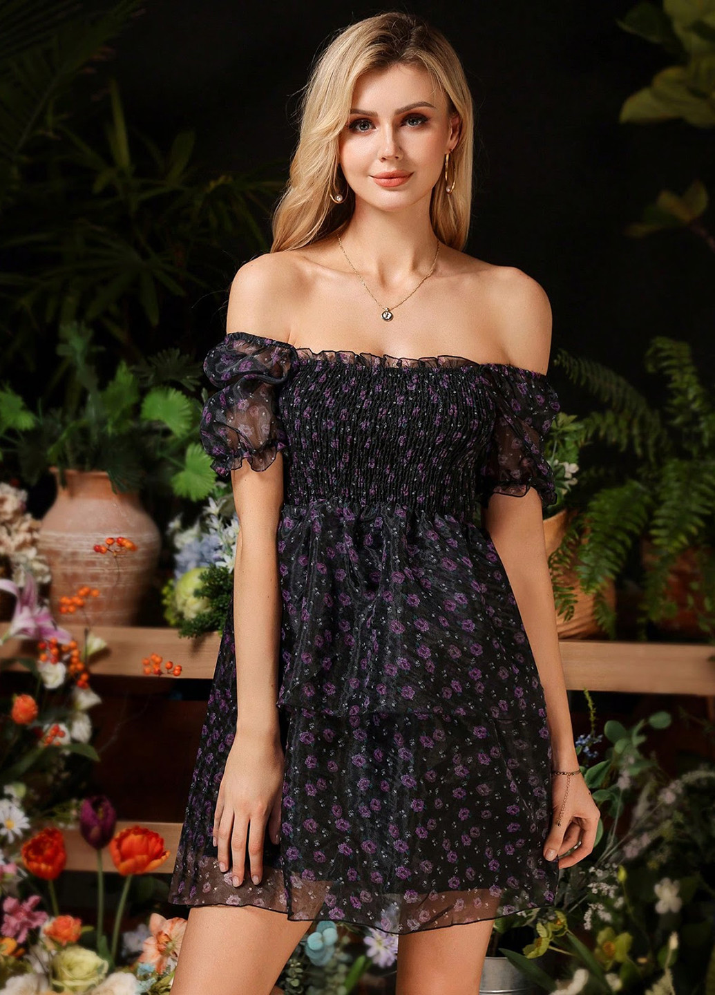 Чорна кежуал сукня бебі долл, з відкритими плечима SHEIN з квітковим принтом