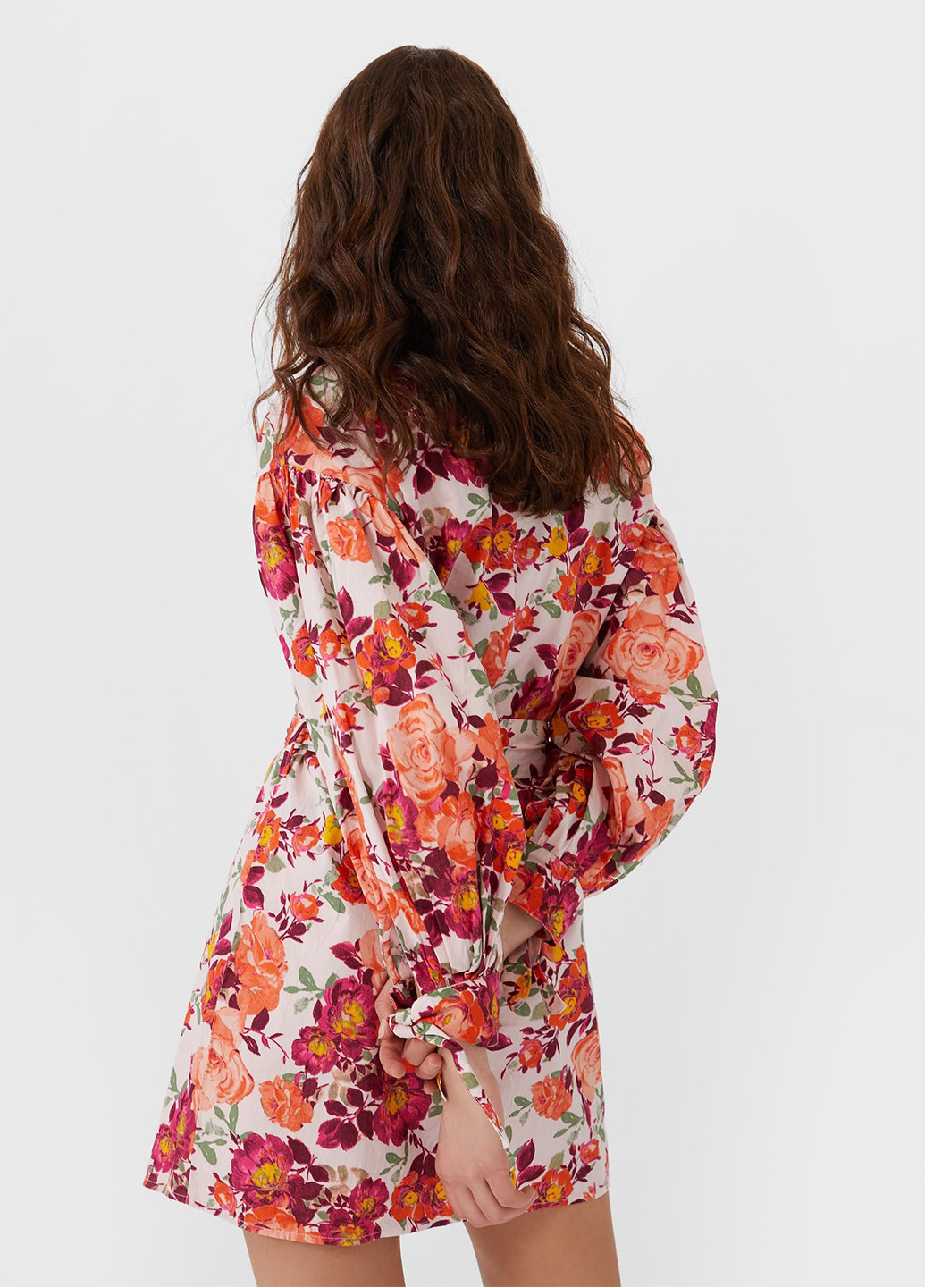 Комбинированное кэжуал платье клеш Stradivarius с цветочным принтом